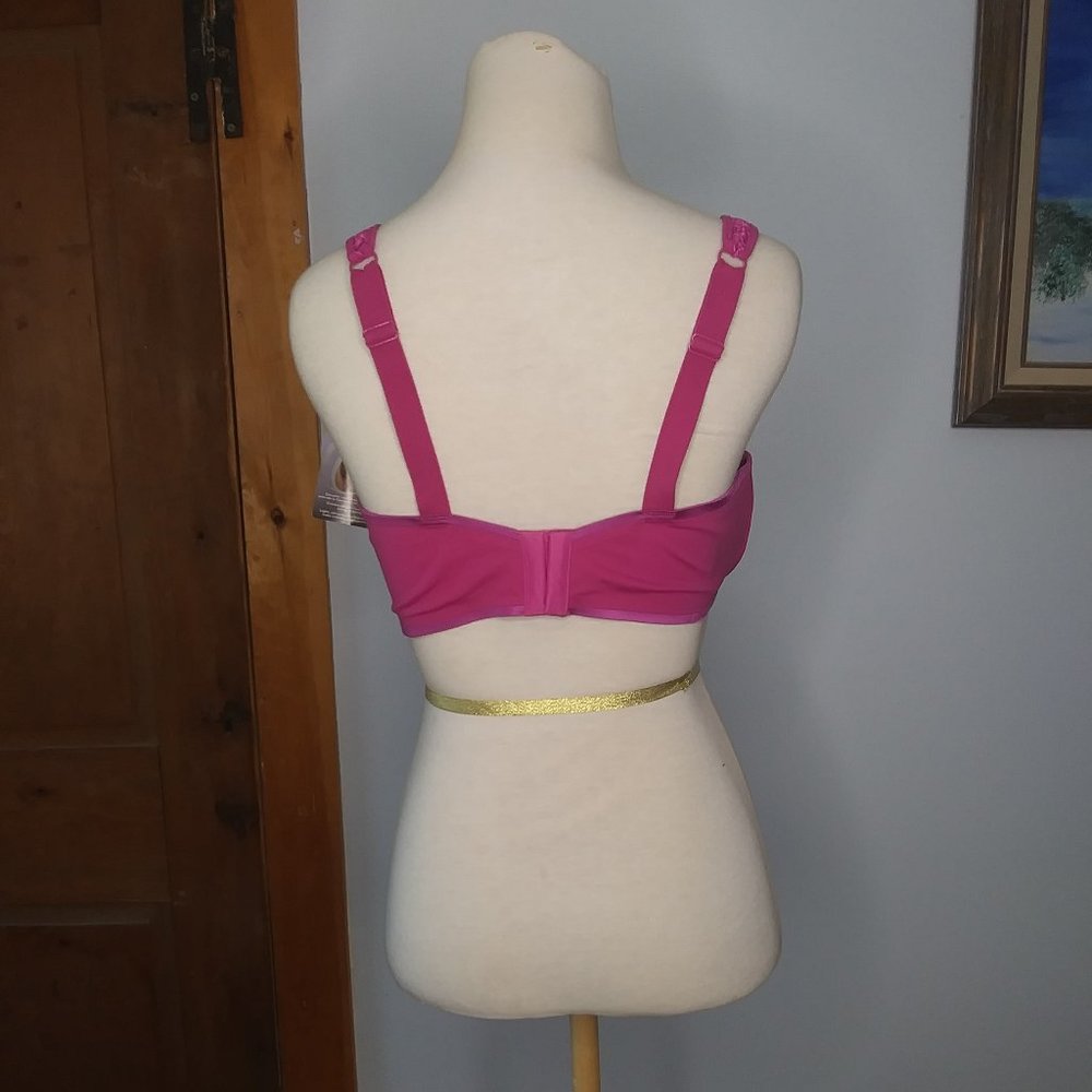 NWT Olga Bra 38D suddenly smooth side shaping - Picture 3 of 16